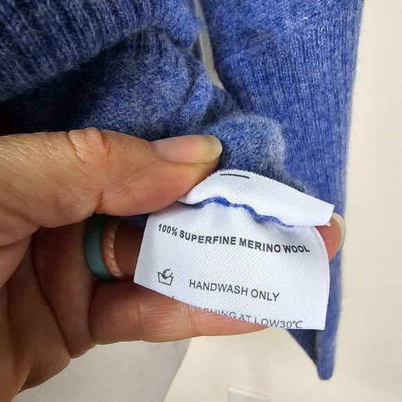 Liny Xin Womens V-Neck Superfine Merino Wool Sweater Sz M Blue Academia Preppy - Picture 5 of 10